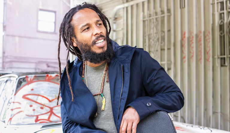 „Kicsi spangli” – Ziggy Marley énekes-dalszerző