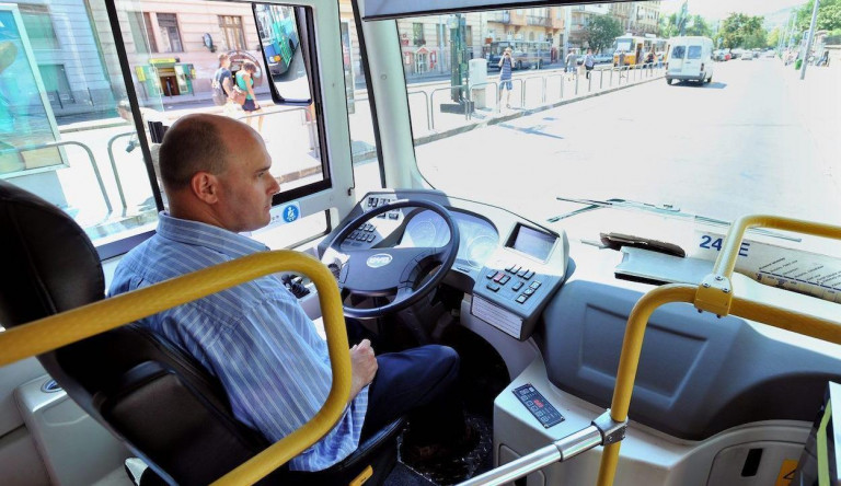 A sofőrökkel fizettetné meg a kártérítést a BKV 
