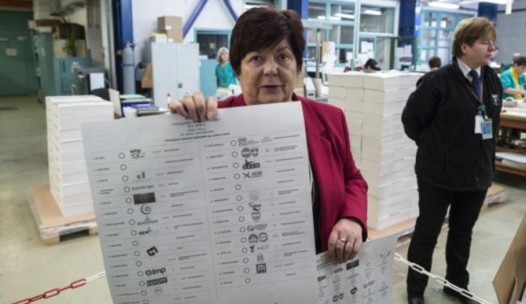 A választási törvényekhez is hozzányúl a Fidesz