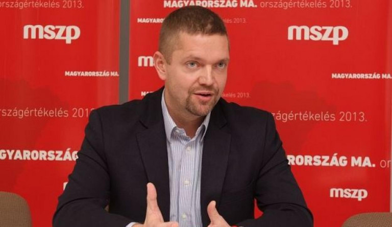 A közpénzek védelmében két népszavazási kezdeményezést nyújt be az MSZP