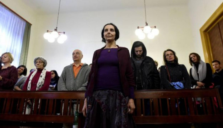 Kemény kritika a kegyelem után: „Sürgősen vegyük le Geréb Ágnes fejéről a glóriát!”