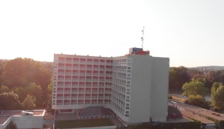 Elképesztő légi felvételen mutatták meg, mekkora vagyont halmozott fel Mészáros Lőrinc