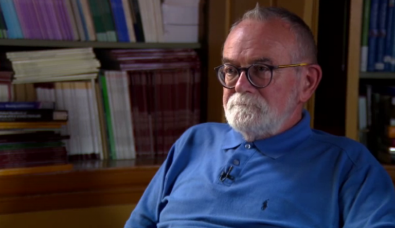 Újabb akadémikus borult ki a nyilvánosság előtt: Pléh Csaba szerint a kormány elüldözi a kutatókat