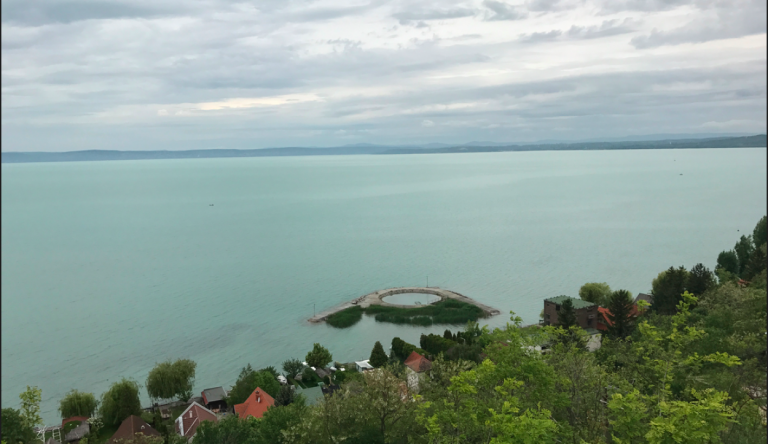 Simán lehet, hogy néhány év múlva nem a nyári, hanem az őszi Balaton lesz az igazán menő