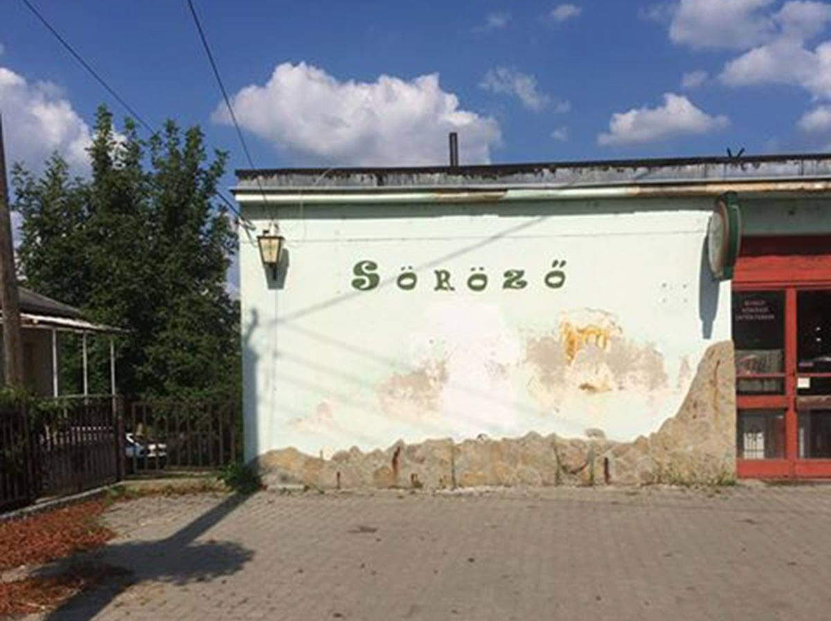 Egy napig élt Szuper Lőrinc a felcsúti kocsma falán