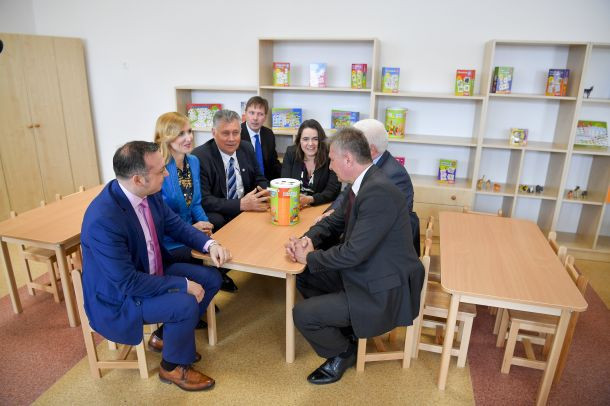 Nem nemzeti nevelés kell az óvodákba, hanem vécépapír, gyümölcs és nyitott légkör
