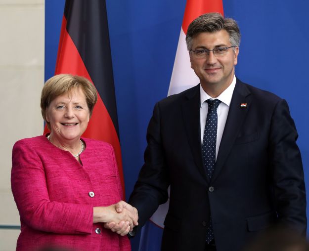 Angela Merkel és Andrej Plenkovic