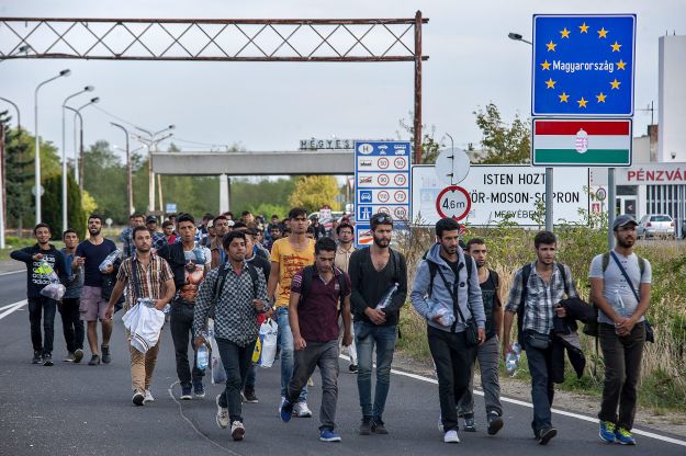 Menekültek az osztrák-magyar határon, 2015-ben