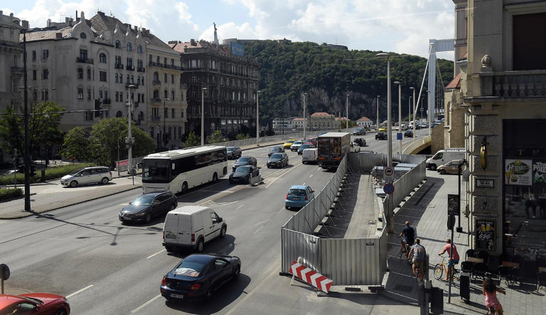 Újabb közlekedési káosz várható a belvárosban