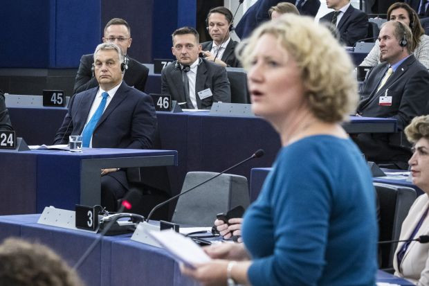 Csalás, bosszú, szégyen, Orbán tébolya – Élet a Sargentini-jelentés megszavazása után