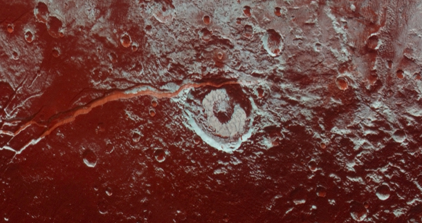 A Pluto felszíne közelről