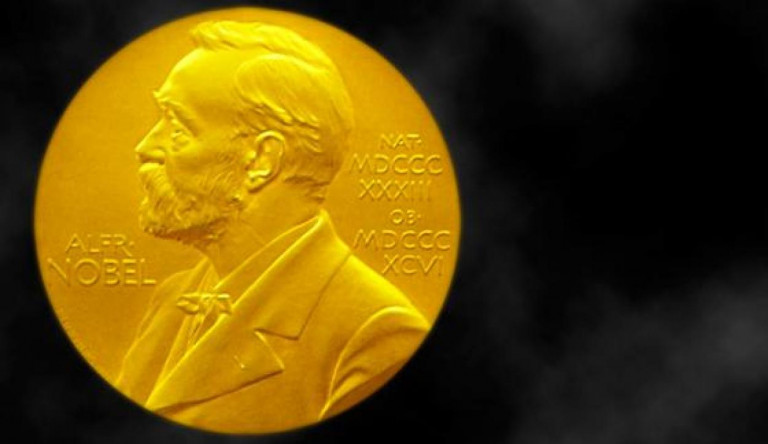 Két év börtönt kapott, aki miatt az idén nem osztanak irodalmi Nobel-díjat