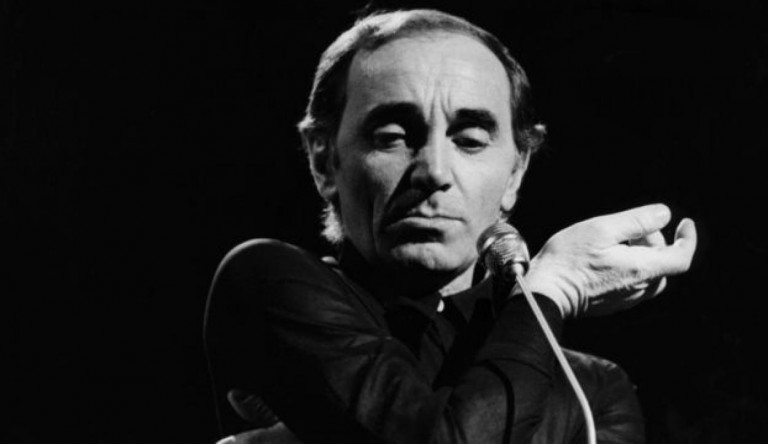 Meghalt Charles Aznavour francia sanzonénekes