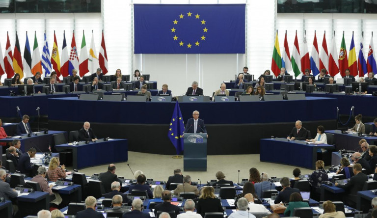 Nagy a baj, 1000 milliárdtól is eleshet Magyarország a kormány miatt