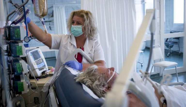 Harmadállásban dolgozó bérnővérekkel oldják meg a kórházak a munkaerőhiányt