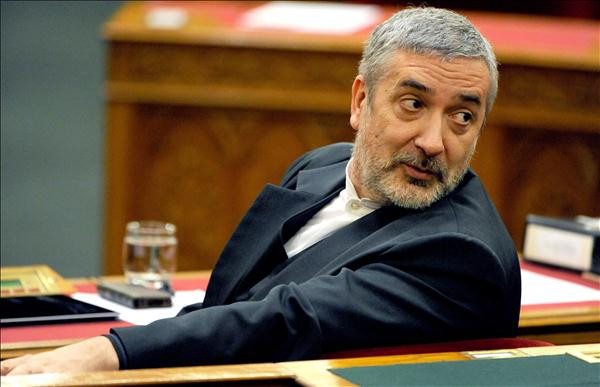 A kormánypárti képviselők távolmaradásukkal akadályozzák meg a nemzetbiztonsági bizottság ülését