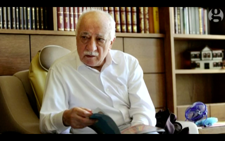 Rá akartak támadni a török hitszónokra, Fethullah Gülenre