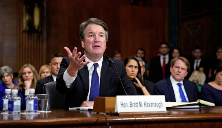 A szenátus megszavazta Kavanaugh-t főbírónak, a szexuális zaklatási vádak ellenére
