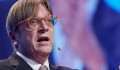 Guy Verhofstadt visszaszólt Orbánnak: a hozzá hasonlóktól kell megvédeni Európát