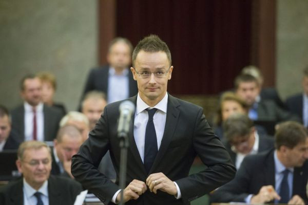 A hungarológiának és a székelyföldi jegessport-beruházásoknak is van már miniszteri biztosa