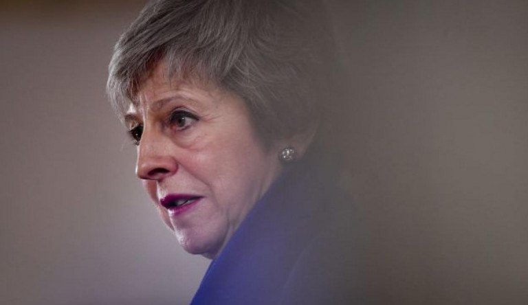 Erősen inog Theresa May Brexit-terve, az északír unionisták a megállapodás ellen szavaznak