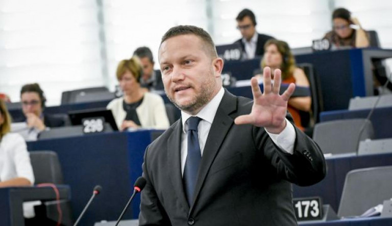 Szembementek Orbánnal a fideszes EP-képviselők?