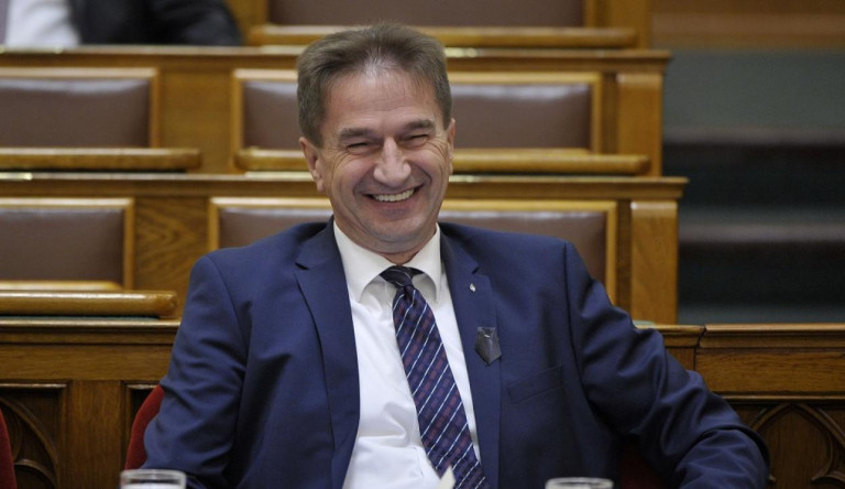 Kötelezettségszegési eljárást kezdeményezett a kormány Ausztria ellen