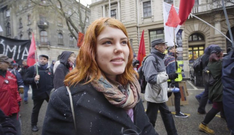 Kiálltak az ellenzéki képviselőnők Nagy Blanka mellett