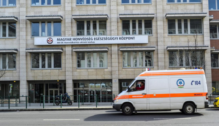 Benkő Tibor szerint felesleges volt a Honvédkórházzal kapcsolatos hisztériakeltés, mert csak 54-en mondtak fel