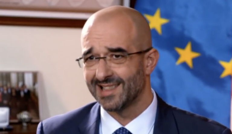 Kovács Zoltán szerint a kormány minden tette abból ered, hogy nem akar migránsokat