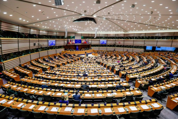 Medián: nem éri meg az EP-választáson KÖZÖS ellenzéki listát állítani