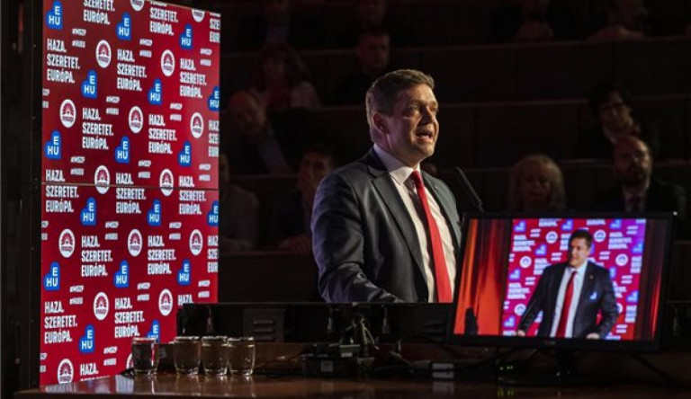 Tóth Bertalan vezeti a szocialisták EP-listáját