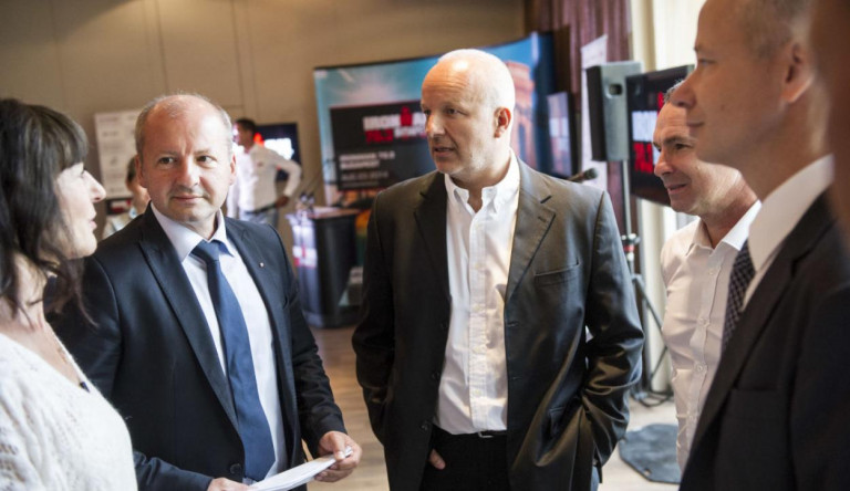 Tovább folyik a harc a bedőlt sportbizniszért, amibe százmilliókat pakolt a kormány