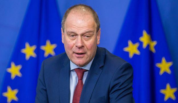 Navracsics azt reméli, nem gondolják róla, hogy támadja Magyarországot 
