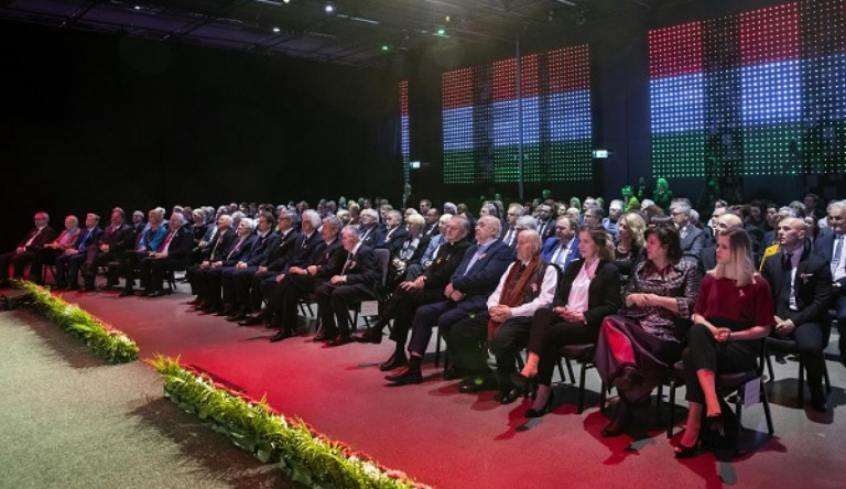 Kiváló Művész lett Dózsa László, lovagkeresztet kapott az EchoTV korábbi vezérigazgatója