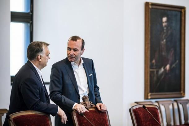 Weber: „egyszerűen megmondtam Orbánnak, mit kell tennie“