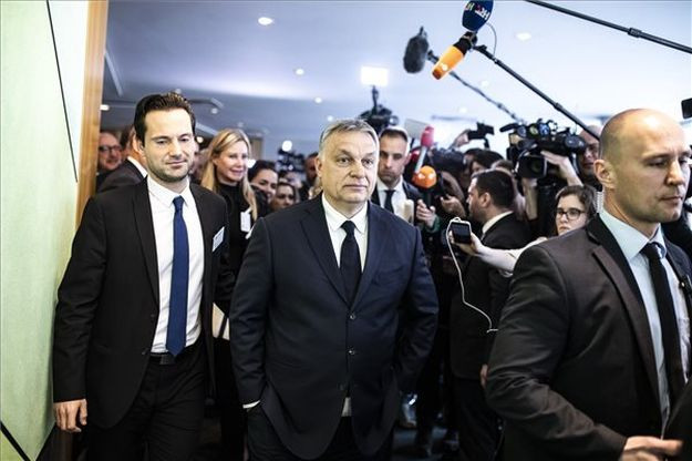 A magyar helyreállítási pénzek múlhatnak Orbán homofób törvényén? 