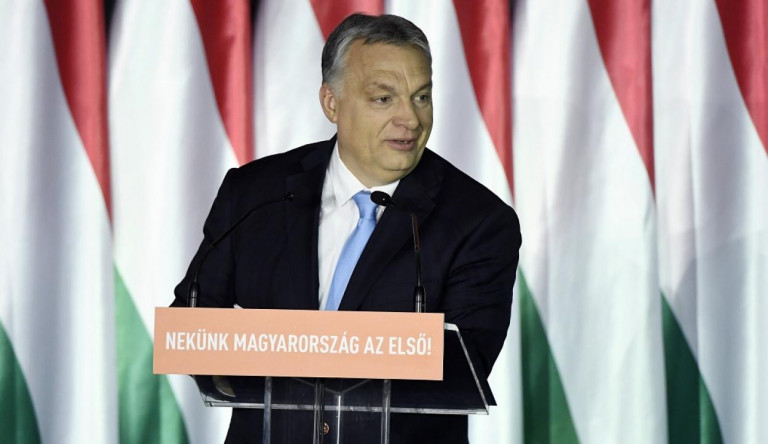Orbán: „Az Európai Uniónak zsugorodó a lelke és nagy a teste” 