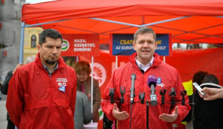 A Fidesz mellett az MSZP és a Mi Hazánk kapott olcsó plakáthelyeket az EP-választási kampányban