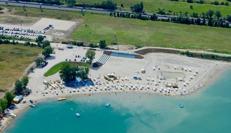 Turistaadót kell fizetni a Lupa Beach belépődíja mellé