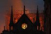 Ezért volt nehéz eloltatni a lángoló Notre Dame-ot
