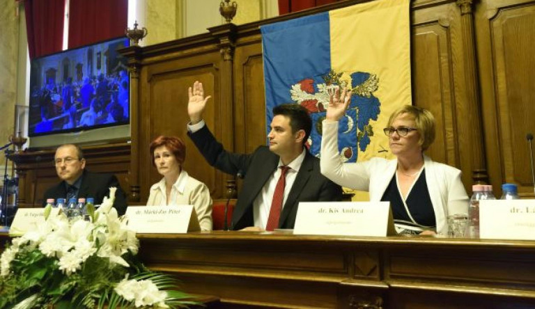 Felfüggesztette Hódmezővásárhely finanszírozását az Államkincstár