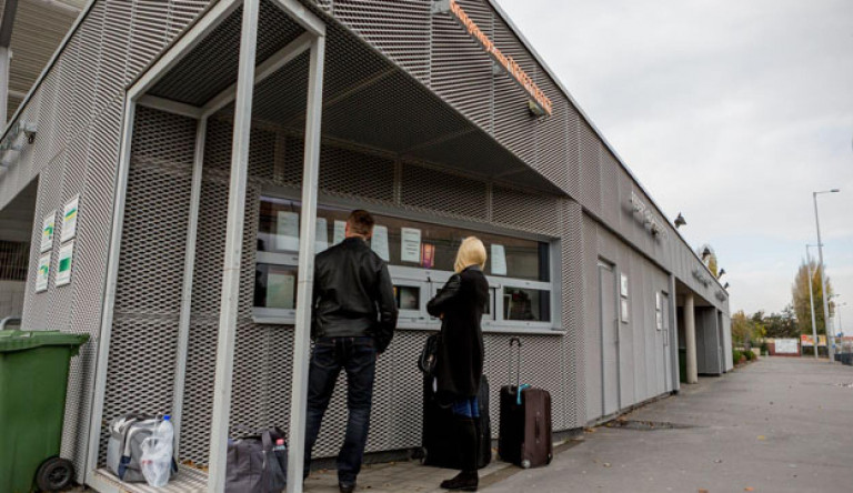 Állami kocsival mentek tárgyalni az Orangeways megvásárlásáról