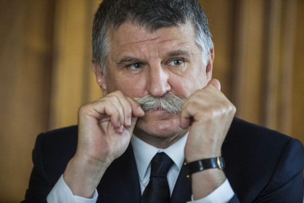 24.hu: Sikkasztás miatt nyomoz a rendőrség Kövér László kabinetfőnökének ügyében