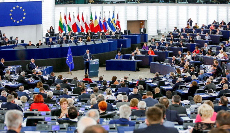 Az EU-s választók fele az unió szétbomlását, harmada pedig háborút is lát a jövőben