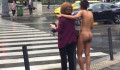 Zavarba ejtő eset: egy meztelen férfi mászkált a Kálvin téren