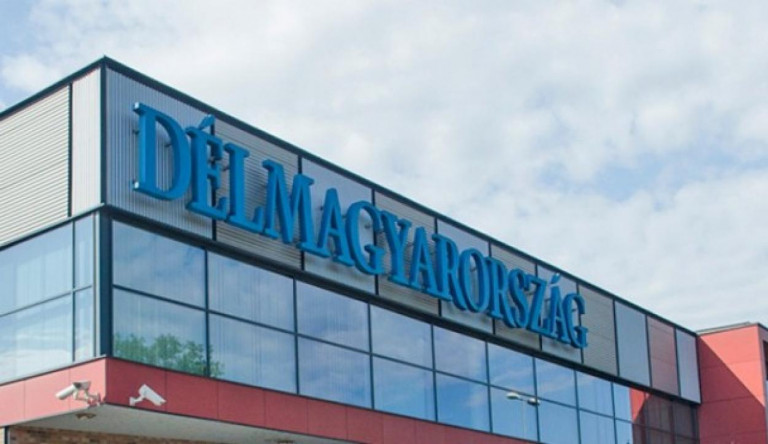 Három vezető újságírót küldtek el a Délmagyartól