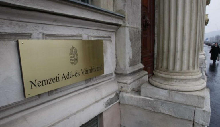 NAV-honlapnak látszó adathalász-felületre figyelmeztet a NAV