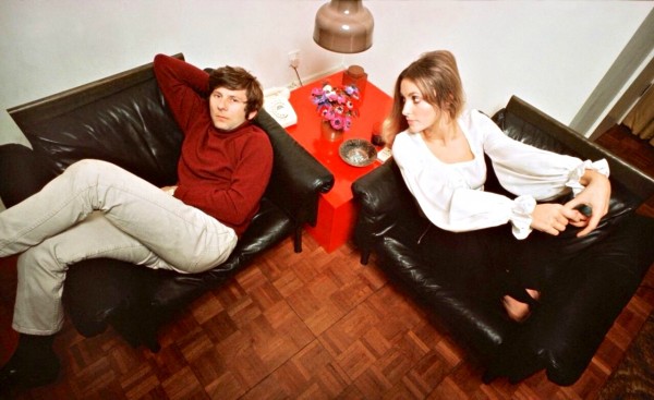 Roman Polanski és Sharon Tate londoni lakásukban 1968-ban
