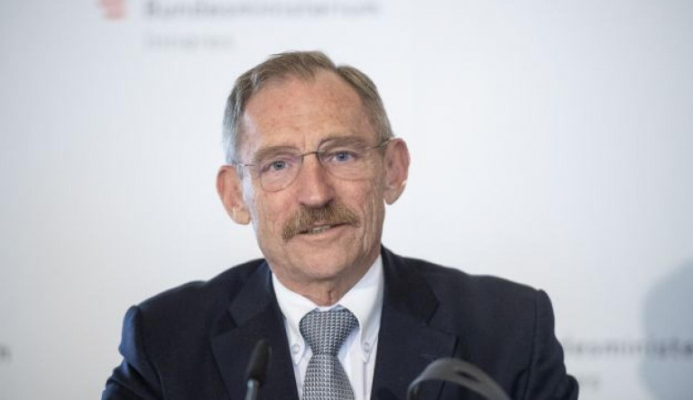 Minisztériumi dolgozókat toboroznak önkéntes munkára